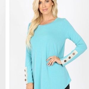 Cute new w tags Zenana ash mint long sleeved top